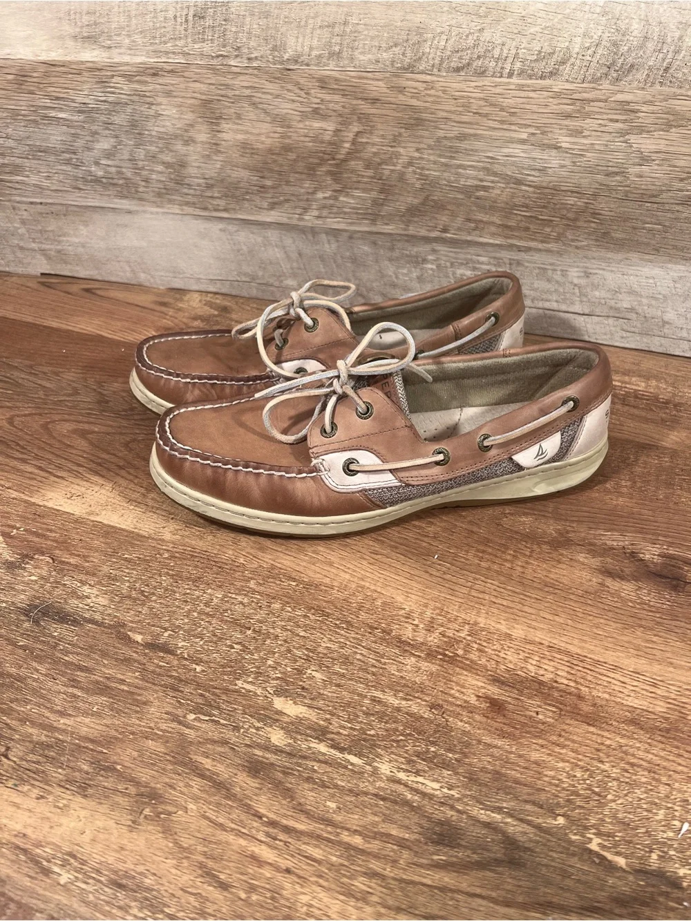 Sperry Top Sider Tan Leather Women’s Classic Boat Shoes Size 9.5